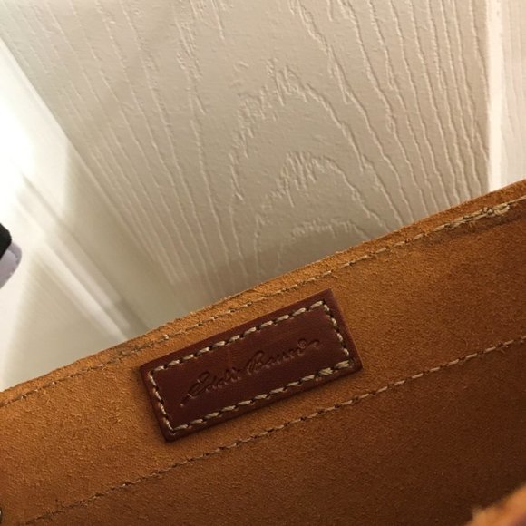 Eddie Bauer Vintage Leather Unisex Crossbody Bucket Bag - Picture 5 of 10